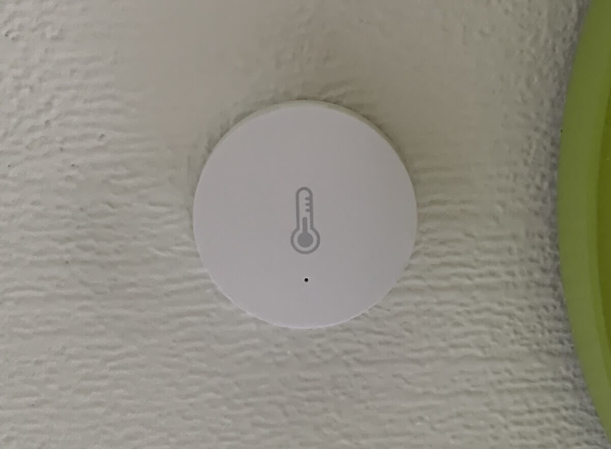 Aqara temperature sensor (Zigbee)