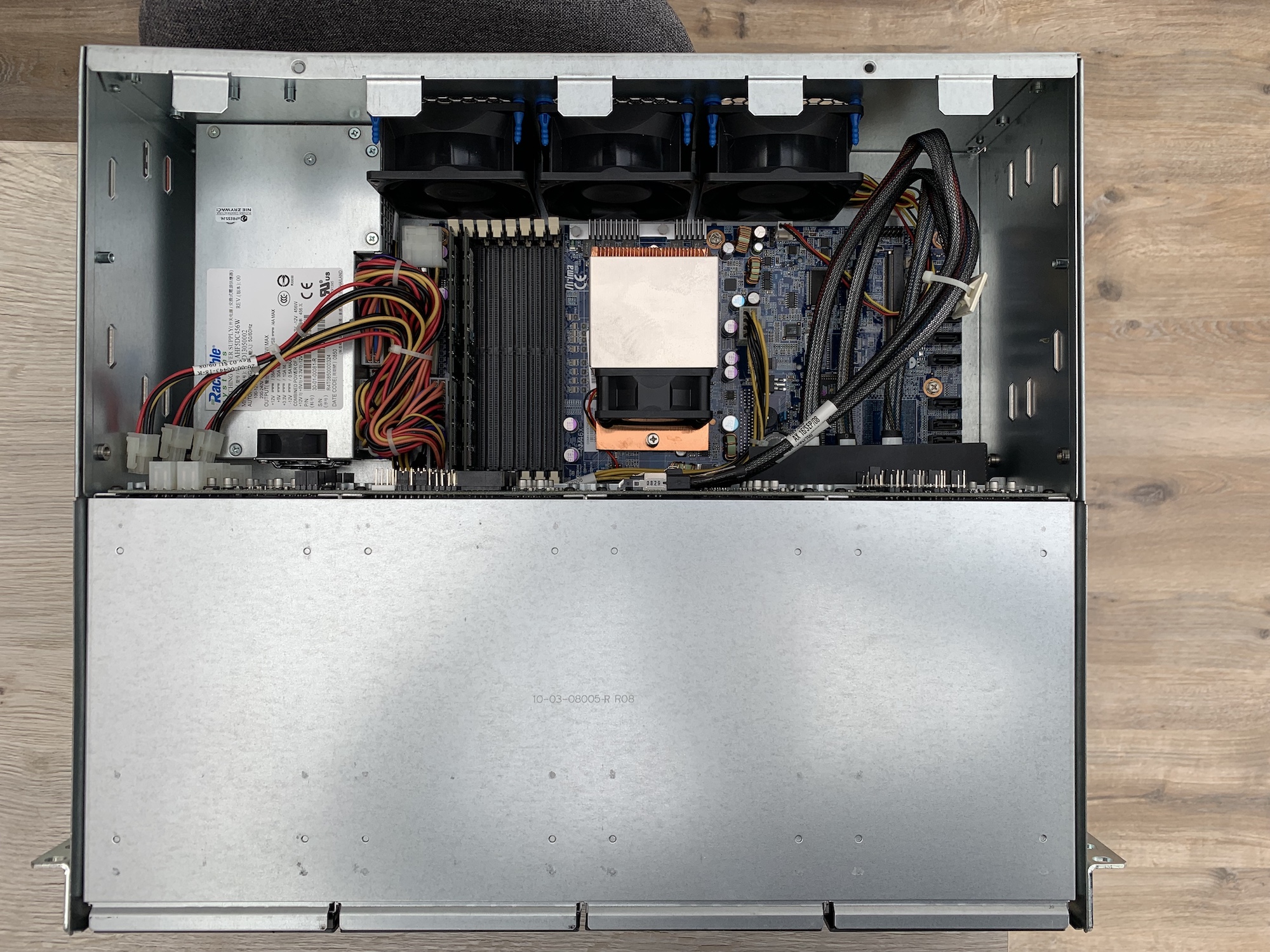 Photo of inside the Rackable Arima server